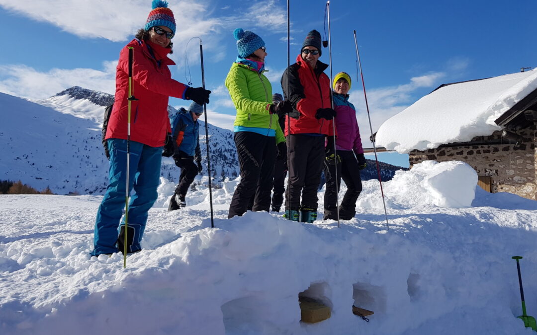 CORSO AUTOSOCCORSO E COMPORTAMENTO SULLA NEVE